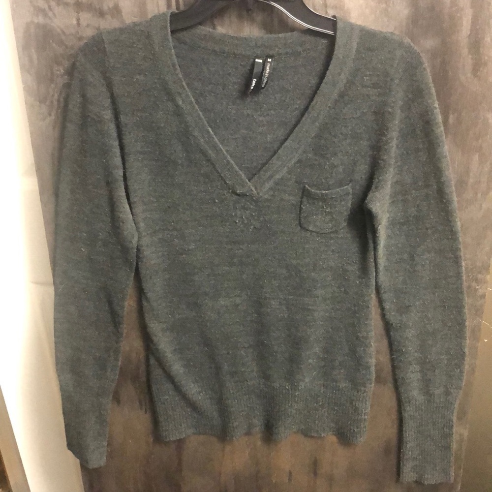 Cute grey sweater
